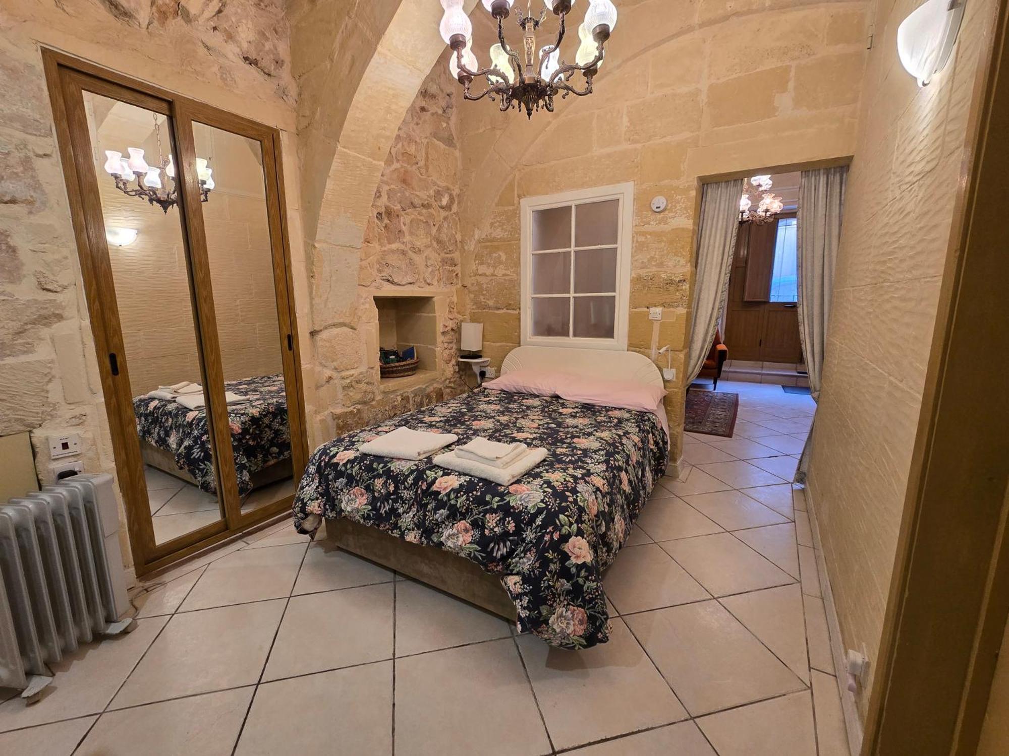 Charming Rustic Getaway In Xaghra, Gozo. Apartamento Exterior foto